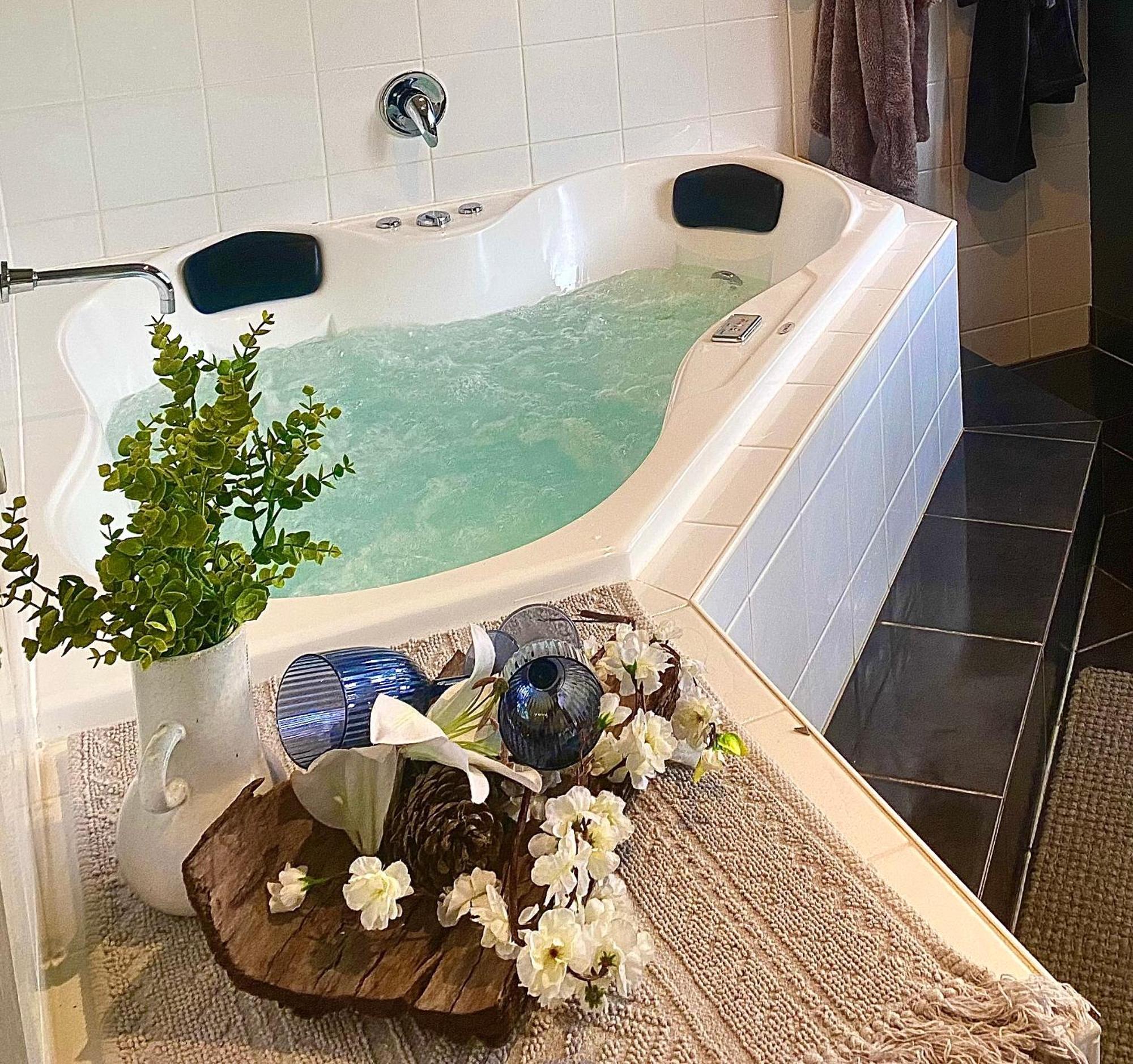 Couple'S Luxury Resort Spa Retreat Cowes Ngoại thất bức ảnh